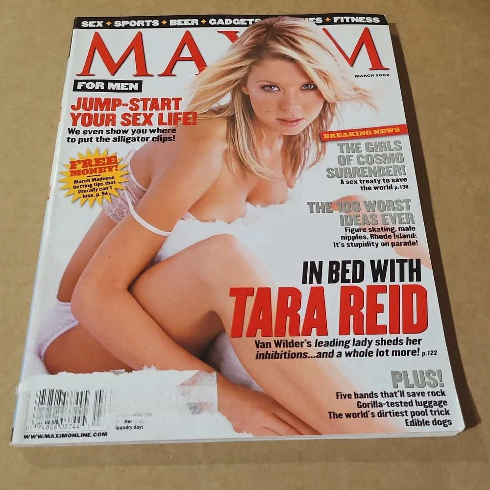 Maxim For Men Magazine # 51 March 2002..... Tara Reid Cover